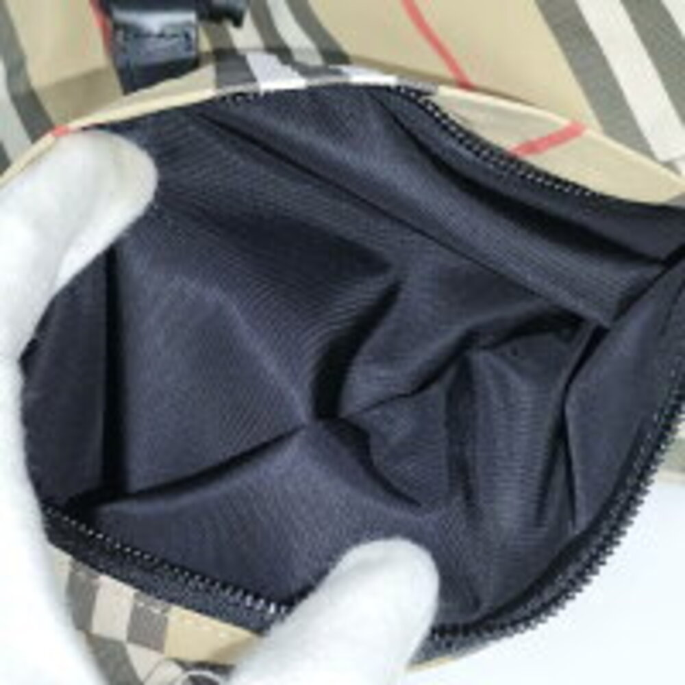 BURBERRY drawstring handbag Nova check - Picture 7 of 9
